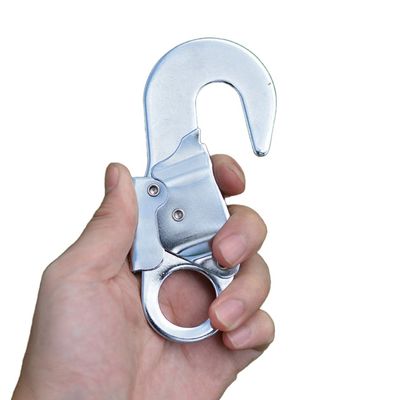 قیمت خوب قلاب ایمنی فولادی آلیاژی ضروری برای ماجراجویی های ایمن در فضای باز در صنعت عمومی آنلاین