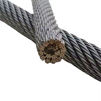 قیمت خوب DIN استاندارد گالوانیزه فولاد سیم طناب فولاد کربن 1570MPa قدرت برای ماشین آلات ساختمانی آنلاین